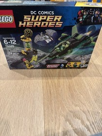 LEGO 76025 DC Comics Super Heroes: Green Lantern vs. Sinestro New Sealed
