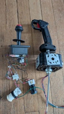 Jogo de arcade ATARI WAR: FINAL ASSAULT jamma JOYSTICKS.  funcionando. testado  - Imagem 1 de 4