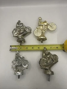 Oldtimer Metall Motorrad Pokal Topper Lot 60er bis 80er Jahre Lot 1 (4 Stück) - Bild 1 von 6