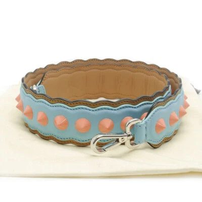 FENDI 肩带 You 粉色耳钉 蓝色皮革 银色 金属五金 带包 — 第 1/4 张图片