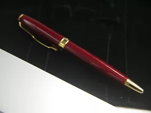Parker Sonnet SLIM Red Lacquer Ball Point - Very Rare -NEW IN BOX - Picture 1 of 12