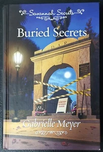 Savanah Secrets by Gabrielle Meyer (guideposts) - Picture 1 of 3