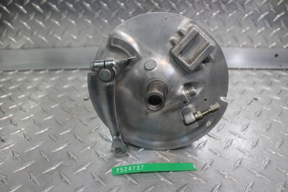 Kawasaki F11 1974 montaje de tambor de freno delantero Foto 1 de 4