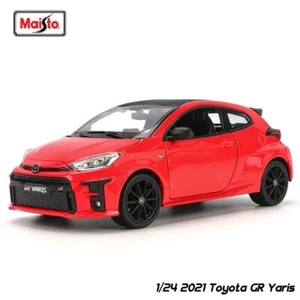 Coche modelo Toyota GR Yaris 2021 1:24 con características especiales - Imagen 1 de 3