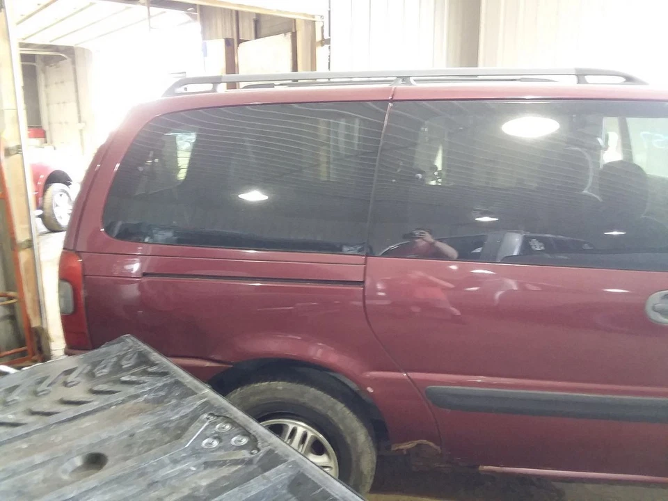 Base de motor de caja de fusibles compatible con 02-05 Montana 2089837 Foto 1 de 4