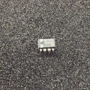DS0026CN - NSC - Dual High-Speed MOS Driver DIP-8 - Picture 1 of 1
