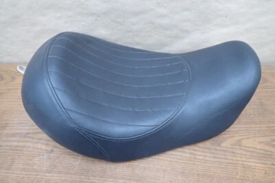 06-17 Harley Davidson Softail Dyna Street Bob Seat RDW-92/61-0067 OEM 22531 Foto 1 de 4