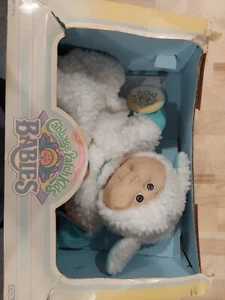 New Vintage Cabbage Patch Kids BBB 12” Bald Bean Butt Baby Lamb Bunting Sleeper - Picture 1 of 7