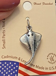 Sterling Silver 3D 12x20mm Sea Manta Stingray Bat Ray Charm! - Picture 1 of 4