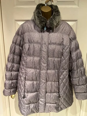 Ladies' Grey Bonita Quilted Puffer Coat - Removable Fur Collar - EU46 UK18 - New - Image 1 of 2