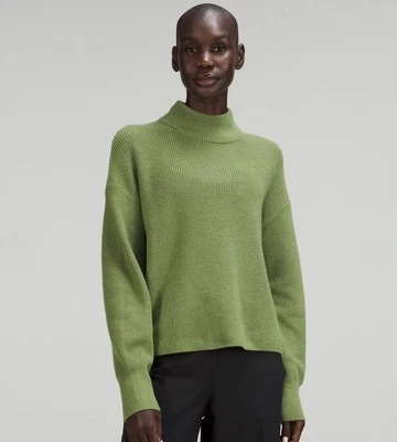 Suéter Lululemon Para Mujer 8 Mezcla de Lana Merino Acanalado Cuello Alto Verde Calce Cuadrado Foto 1 de 4