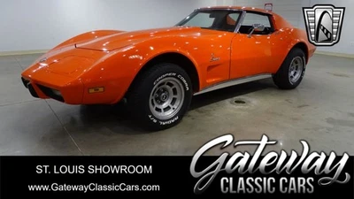 Chevrolet Corvette 1975  Foto 1 de 4