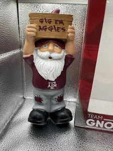 Aggies Slogan Schild Team Wichtel 8" - Neu in Box NCAA Texas A&M - Bild 1 von 2
