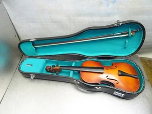 Schöne alte Geige mit Koffer und Bogen. - Bild 1 von 10