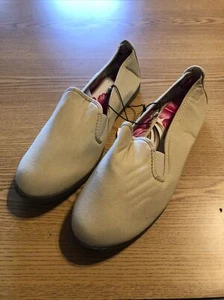 Zapatos planos informales de primavera para mujer 7,5 tostados al por menor $20 (apt-3027) - Imagen 1 de 5