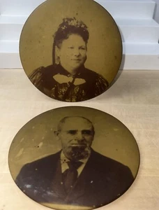 Antik 1800er Latham Foto Knopf Co 6" Zinn Porträts Mann & Frau - Bild 1 von 11