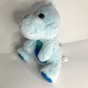 Modo di Celebrare Walmart Dino Blu Dinosauro Peluche Cuore Rosso Piede 10" - Foto 1 di 8