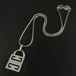 Collar Colgante GIVENCHY 4G Logo Tono Plata/7BE1245 - Imagen 1 de 8