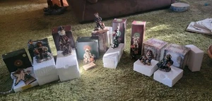 9 Boyds Bears & Friends Figurines ~ Original Boxes - Picture 1 of 10