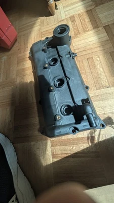 Cubierta de válvula con junta para Nissan Altima Sentra 2,5 L QR25DE (2002-2006) Foto 1 de 4