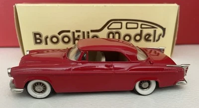 Brooklin Models BRK19 CHRYSLER 300C 1955  RED MINT. BOXED 1/43 - Image 1 of 4