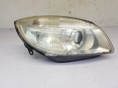 Faro derecho lado del conductor Skoda Roomster MK1 2006 Foto 1 de 4
