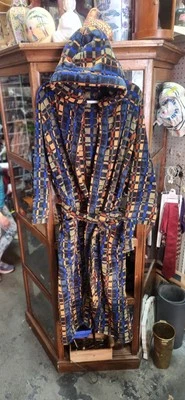 🔥Bata con capucha de tela de rizo Stafford de colección para hombre cinturón largo a rayas grueso🔥 Foto 1 de 4