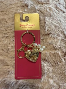 Schöner Juicy Couture Schlüsselanhänger mit großem Herz und Perlen  - Bild 1 von 7