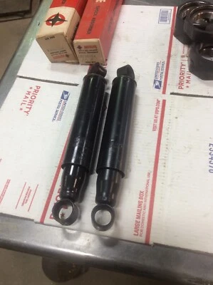 Amortiguadores delanteros Ford P100 1960-1965 entrega panel nos Foto 1 de 4