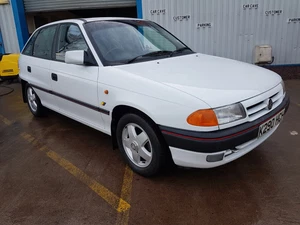 1993 VAUXHALL ASTRA CESARO WHITE - 2.0i - GENUINE 58000 MILES - FSH - Picture 1 of 12