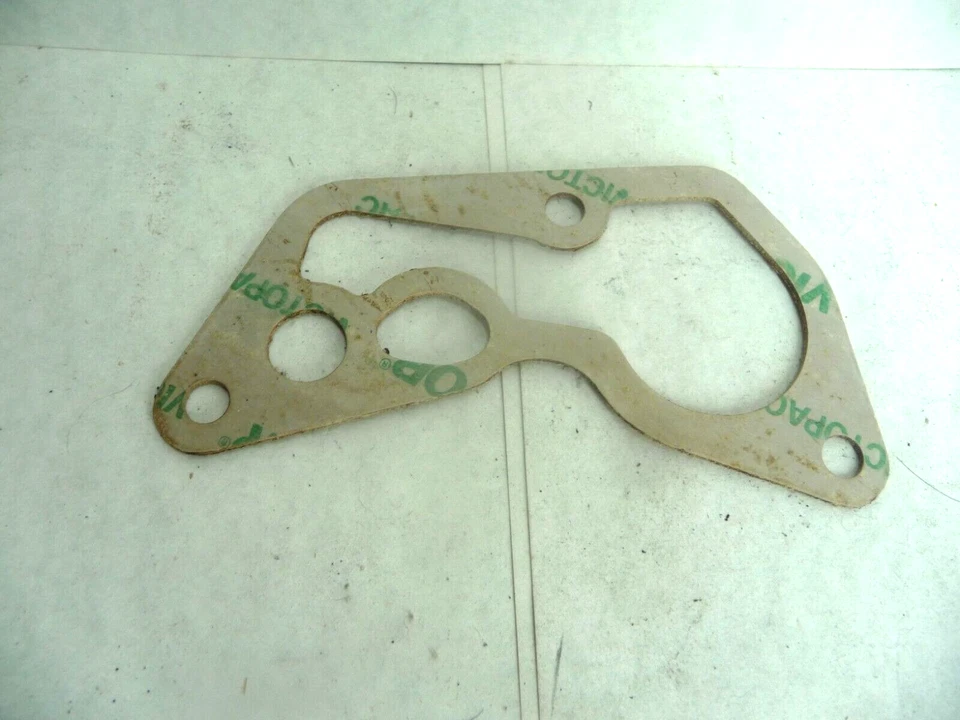 Junta de salida de agua Victor C24152 Foto 1 de 1