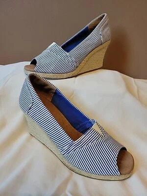 Alpargata cuñas Wanted para mujer ancla azul a rayas de lona punta abierta | talla 8 Foto 1 de 4