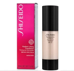 Shiseido Radiance Lifting Foundation LSF 15 - Sehr sattes Braun, 1,2 Unzen/30 ml - Bild 1 von 3