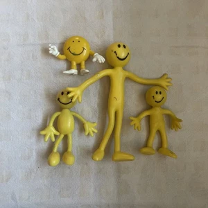 Menge 4 biegsame bewegliche gelbe Smiley Gesicht Männer Figuren " - Bild 1 von 24