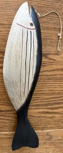 "Peces de madera vintage tallados y pintados a mano en cuerda 13""" - Imagen 1 de 6
