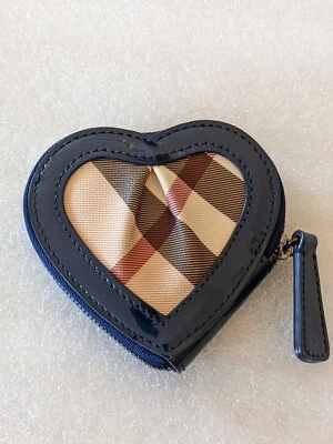 BURBERRY Heart Nova Coin Holder Purse AUTHENTIC BAG - Image 1 of 4