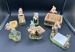 Disney Snow White & The Seven Dwarfs (6 figurines). Office Desk Accessories - Picture 1 of 10
