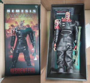 Genuine Resident Evil Nemesis 1/6 PVC Action Figure Toy New In Box 15''