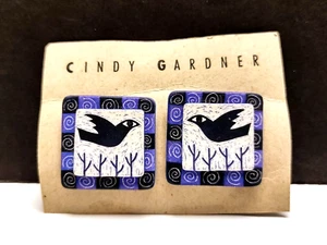 Cindy Gardner Hand Painted Black Birds Doves Clip Earrings 1990's - Picture 1 of 4