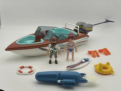 Playmobil 9428 Family Fun Motorboot Jacht mit Unterwassermotor & 2 Spielfiguren - Bild 1 von 4