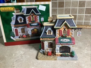 Lemax Village Luigi’s Ristorante Italiano Weihnachtsdorf - mit Lichtkabel - Bild 1 von 6