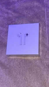 Apple AirPods (2nd Generation) Authentic, Brand New in Unopened Box. - Photo 1 sur 3