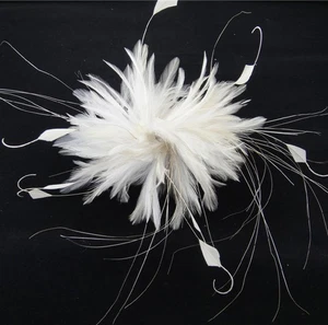 Fascinatore mulino fiori montatura intrecciata piuma d'oca per decorazione festa - Foto 1 di 13