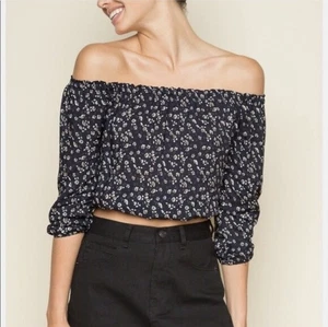 Brandy Melville Damen Crop Top Einheitsgröße Schulterfrei Rüschenbesatz Blumenmuster - Bild 1 von 7