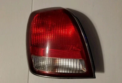 2001 - 2003 现代 XG350 发球杆左尾灯四分之一面板安装  — 第 1/3 张图片