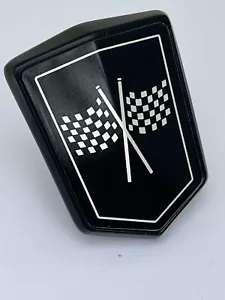 DAB10038 - CLASSIC MINI CROSS FLAGS BADGE ROVER PART NO. DAB10038 GENUINE OEM. - Picture 1 of 9