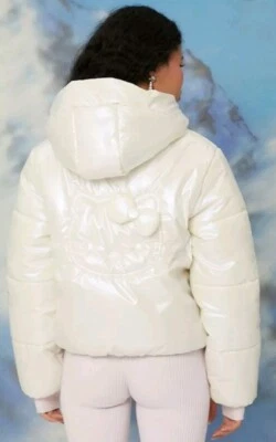 Chaqueta corta acolchada con capucha Forever 21 Hello Kitty. Talla mediana  Foto 1 de 4