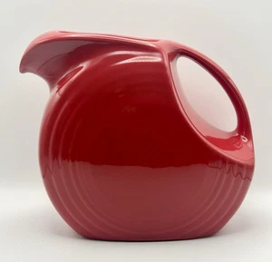 Fiesta Homer Laughlin Fiestaware Scarlet Red Large 7" Disc Pitcher 64oz - Picture 1 of 7