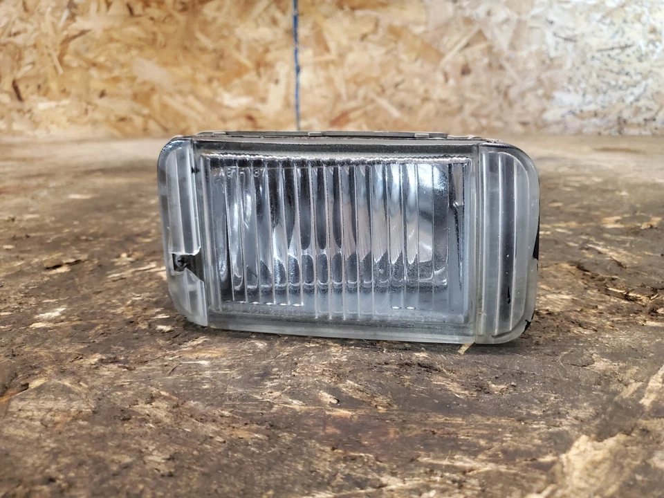 Nissan 300ZX 1990-1996 OEM CONJUNTO DE LUCES ANTINIEBLA DEL LADO DEL PASAJERO Foto 1 de 4