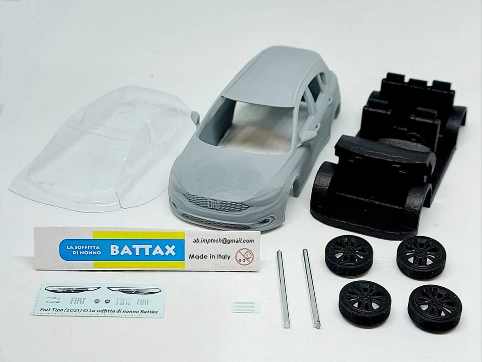 # 1/43 FIAT TIPO 2021 CROSS by BATTAX (KIT DI MONTAGGIO) 5p 3D # - Immagine 1 di 2